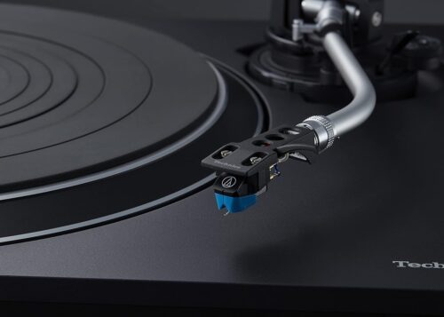 Audio-Technica AT-VM95C instalada de serie en el Technics SL-100C