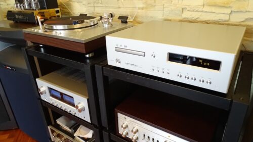 Un reproductor de CD´s de alta gama debe ir acompañado de un equipo acorde.