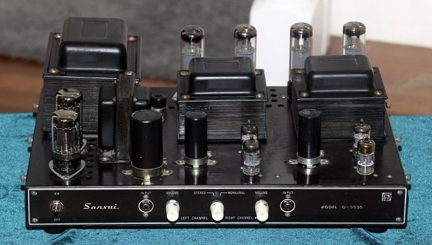 Sansui Q-3535 stereo power amplifier.